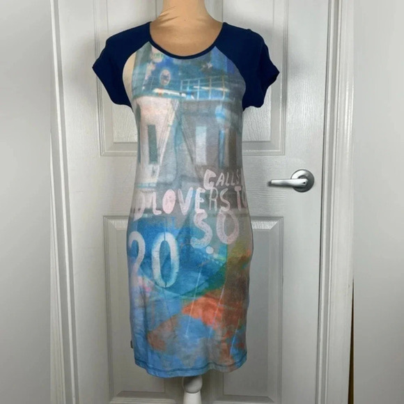 URBAN OUTFITTERS Short Sleeve Photo Print Raglan Mini Dress Medium - Picture 5 of 9